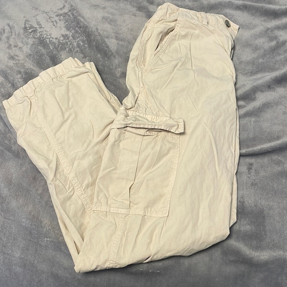 Garage tan cargo pants, size xs